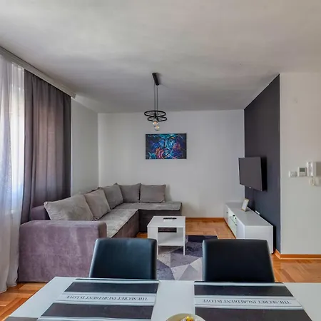 Nobless Белград